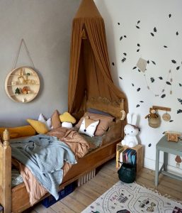 Fantasyroom Blog: Die schönsten Instagram Kinderzimmer - Vintage Kinderbett mit Dinki Balloon