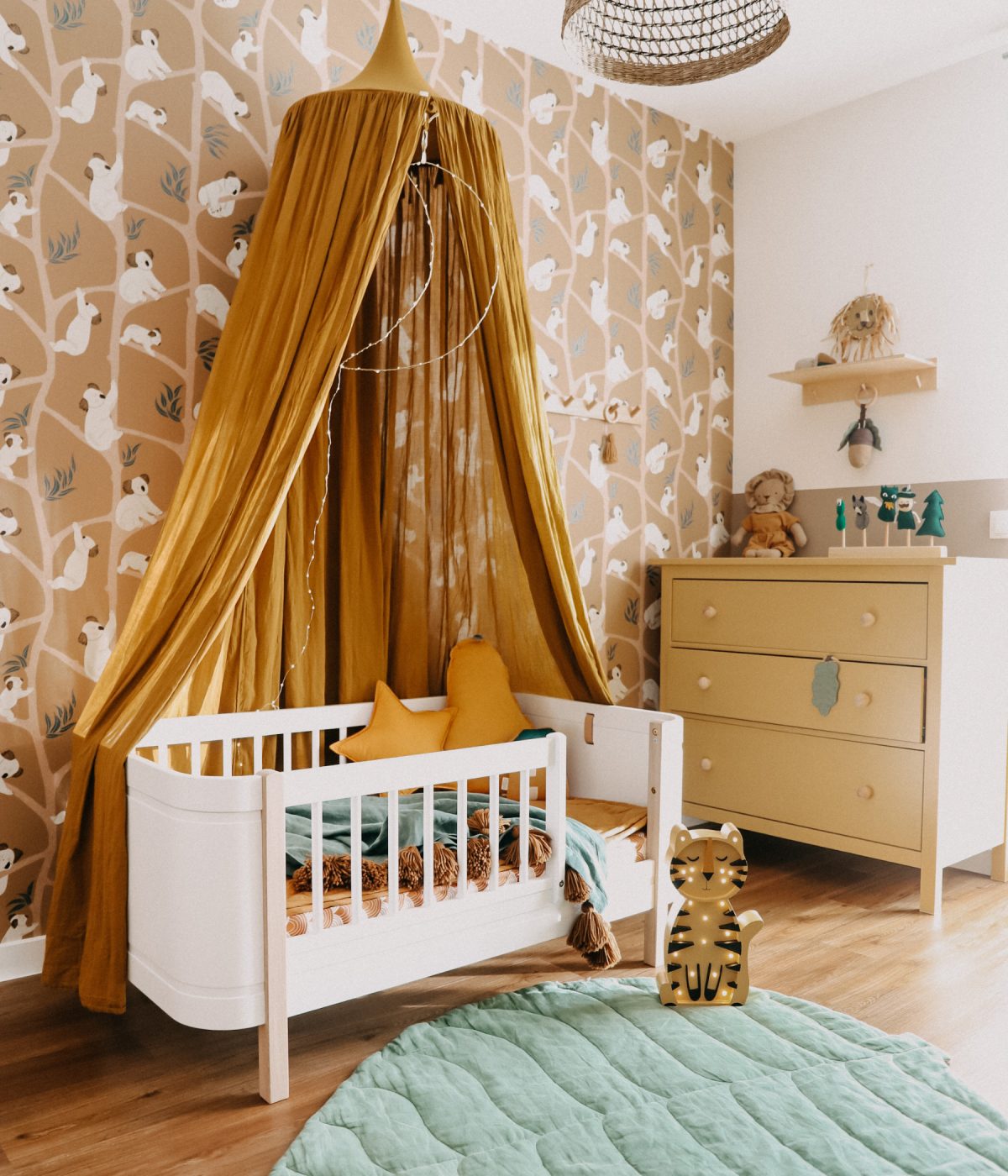 Fantasyroom Blog: Die schönsten Instagram Kinderzimmer - Jungenzimmer mit Ferm Living Tapete