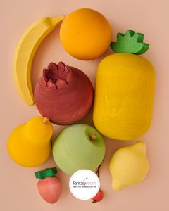 Kinderspielzeug Obst aus Holz von Raduga Grez